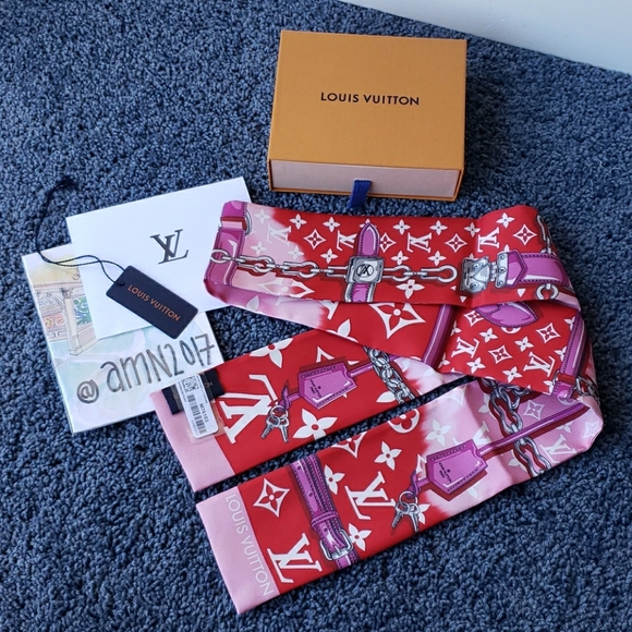 Brand New Louis Vuitton Bandeau - Picture 5 of 7